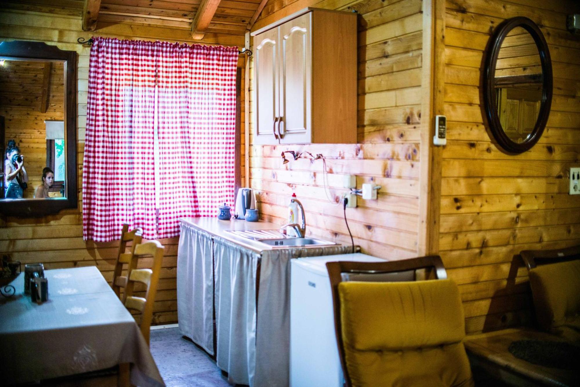 Wooden Village Resort Ponari 外观 照片